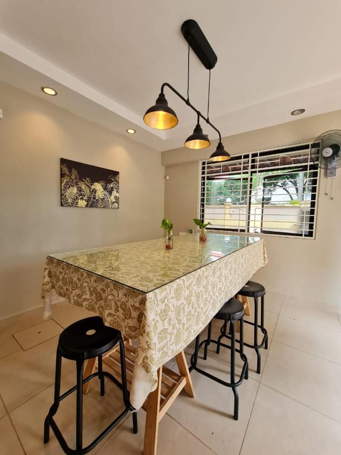 MG Casa Inn - Mutiara Gurney George Town Bagian luar foto