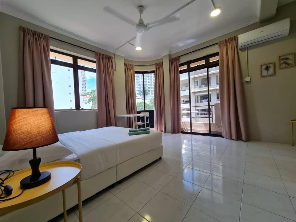 MG Casa Inn - Mutiara Gurney George Town Bagian luar foto