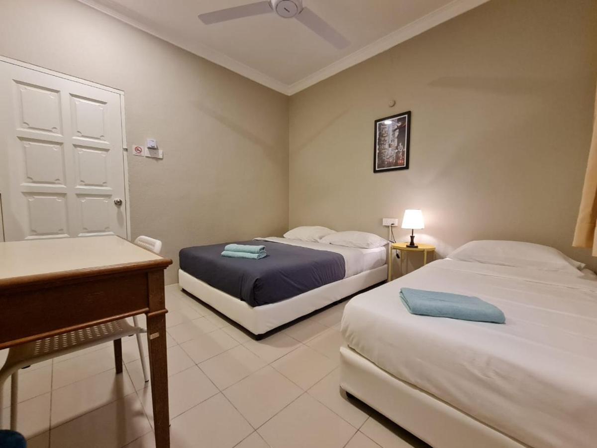 MG Casa Inn - Mutiara Gurney George Town Bagian luar foto