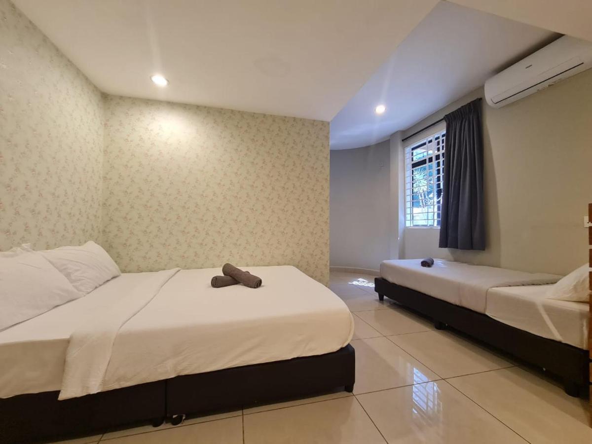 MG Casa Inn - Mutiara Gurney George Town Bagian luar foto