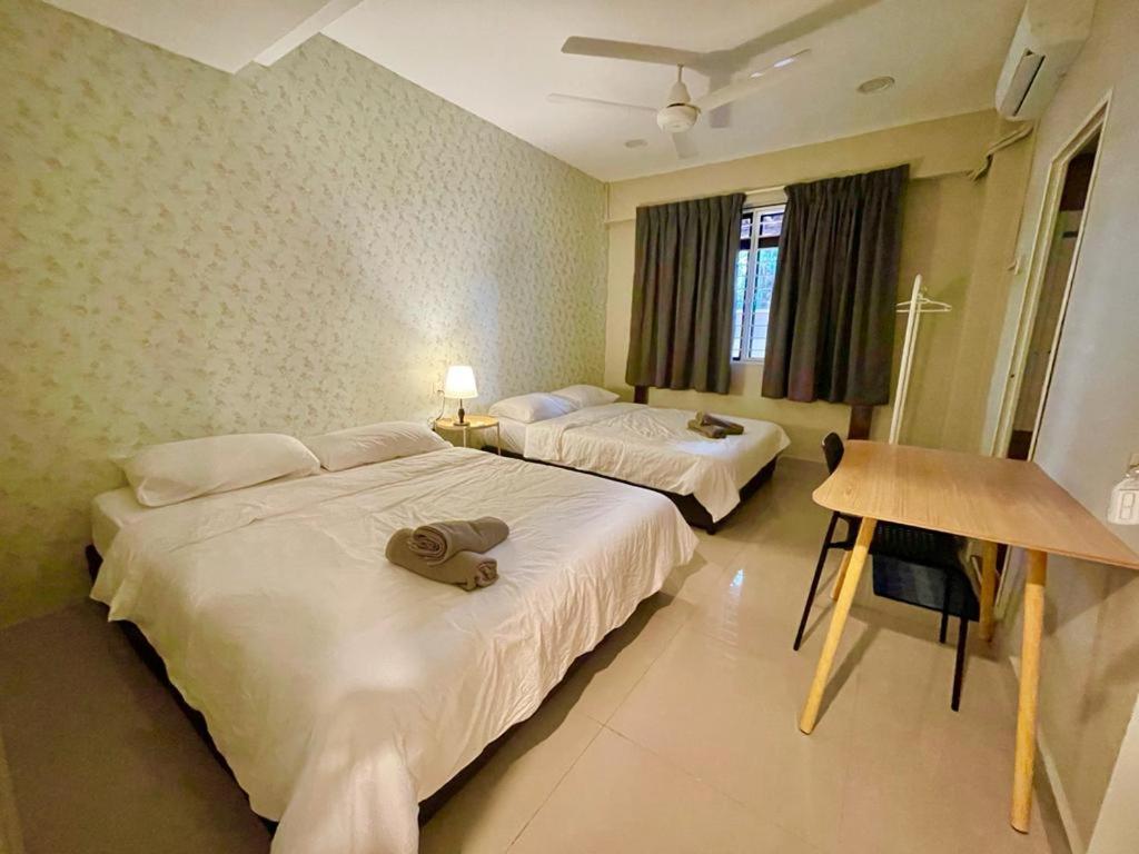 MG Casa Inn - Mutiara Gurney George Town Bagian luar foto